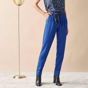 Blancheporte Úzké jednobarevné kalhoty s páskem tmavě modrá 54